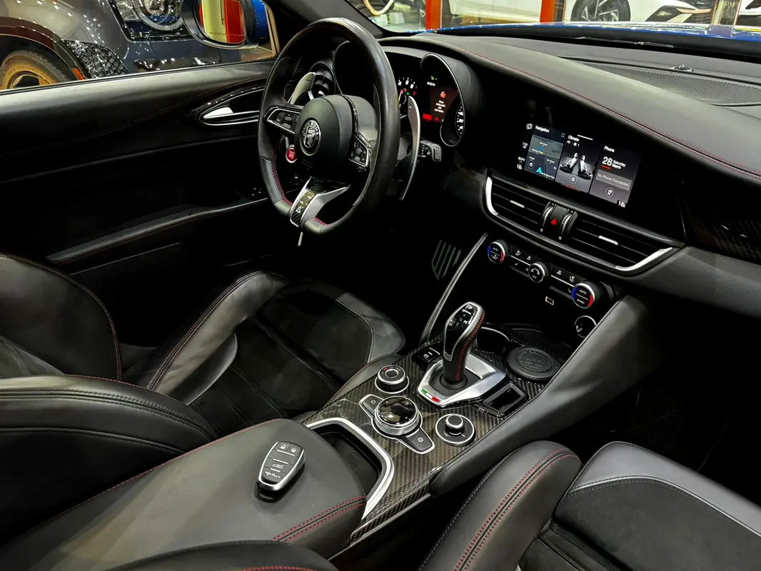 ALFA ROMEO Giulia Quadrifoglio 2021 - photo 9 - Import Émirats | International Cars