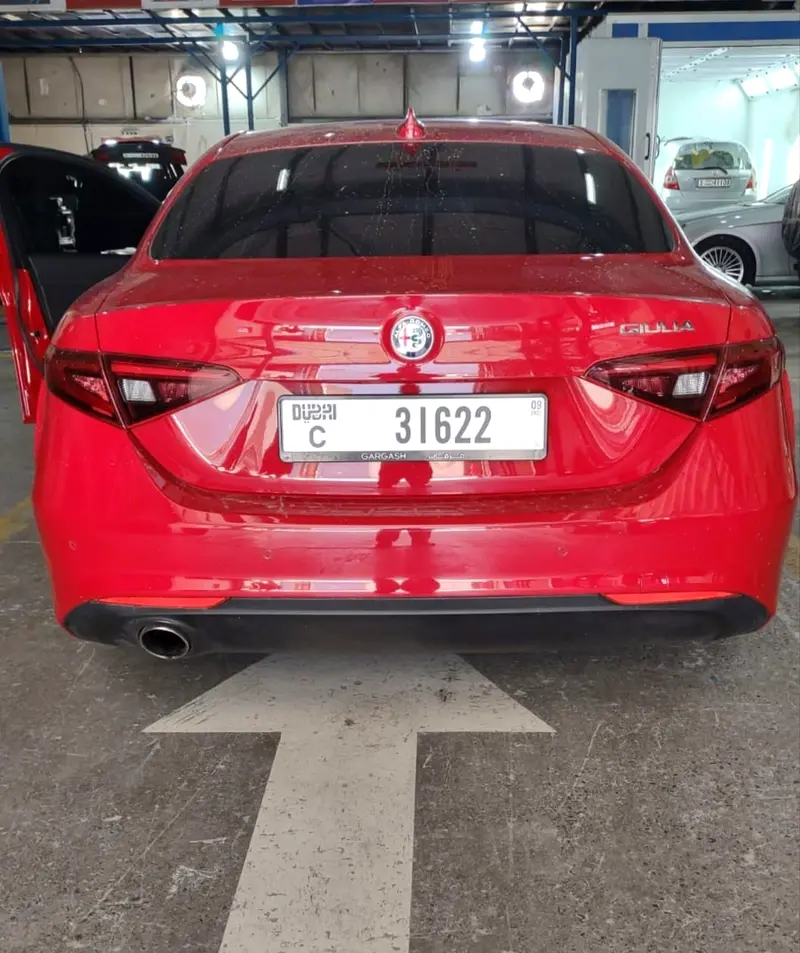 ALFA ROMEO Giulia Standard 2019 - photo 2 - Import Émirats | International Cars