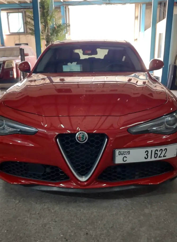 ALFA ROMEO Giulia Standard 2019 - photo 4 - Import Émirats | International Cars