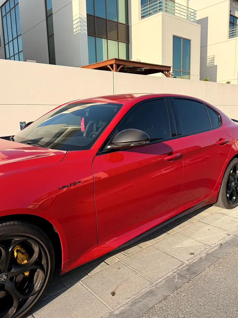 ALFA ROMEO Giulia Veloce 2019 - photo 5 - Import Émirats | International Cars