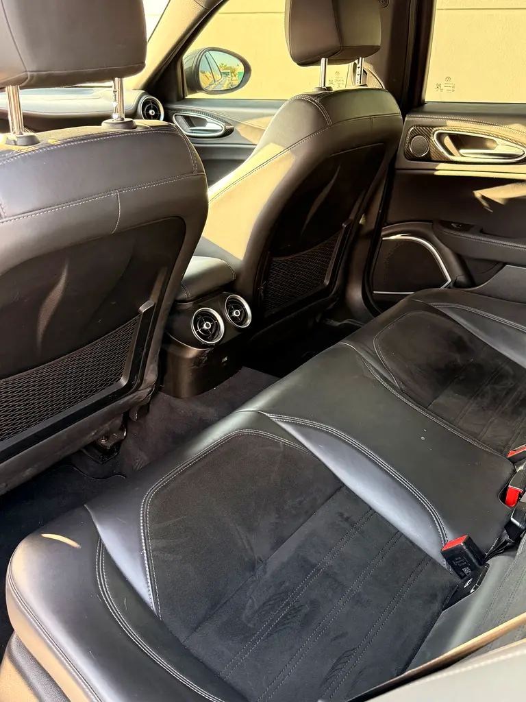 ALFA ROMEO Giulia Veloce 2019 - photo 6 - Import Émirats | International Cars