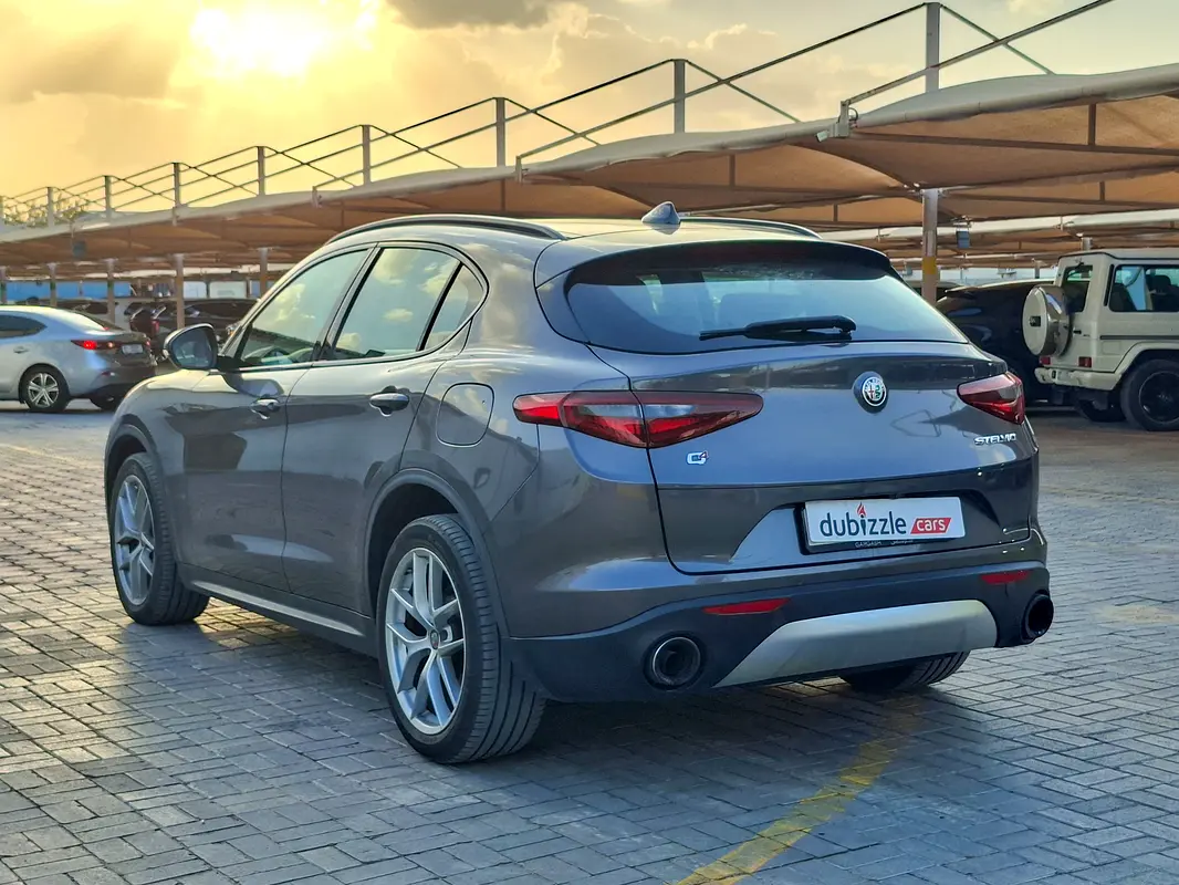 ALFA ROMEO Stelvio 2019 - photo 8 - Import Émirats | International Cars