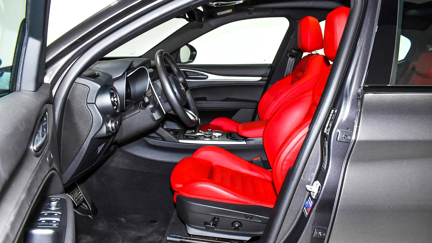 ALFA ROMEO Stelvio Veloce 2024 - photo 9 - Import Émirats | International Cars