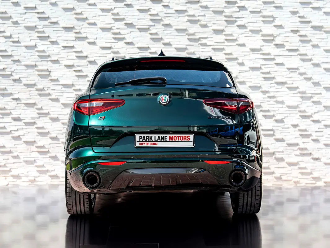 ALFA ROMEO Stelvio Veloce 2022 - photo 4 - Import Émirats | International Cars