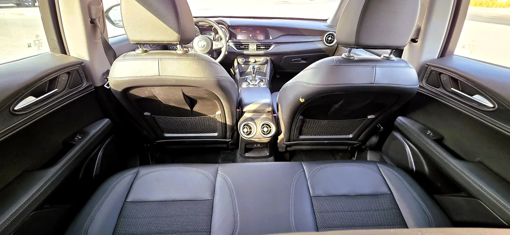 ALFA ROMEO Stelvio Super 2022 - photo 12 - Import Émirats | International Cars