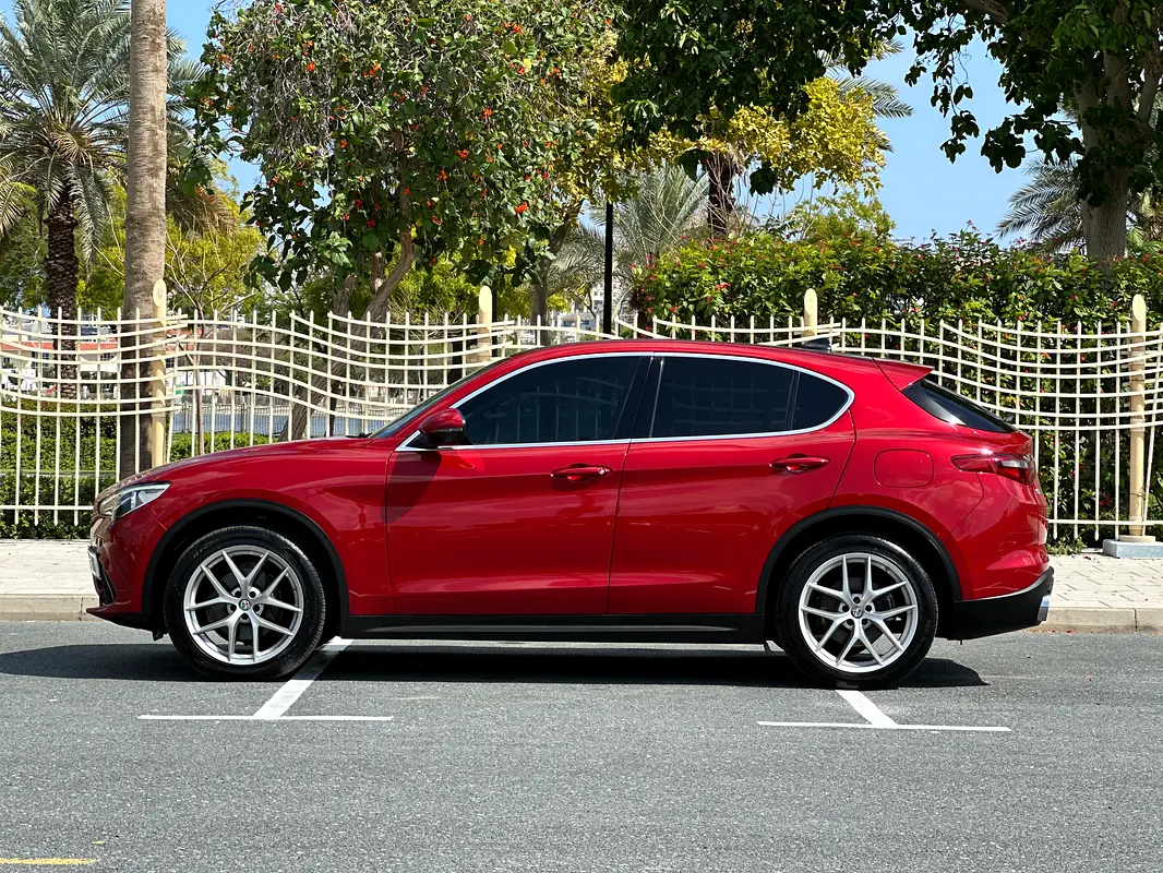 ALFA ROMEO Stelvio Super 2018 - photo 5 - Import Émirats | International Cars