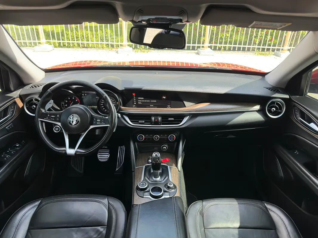ALFA ROMEO Stelvio Super 2018 - photo 9 - Import Émirats | International Cars