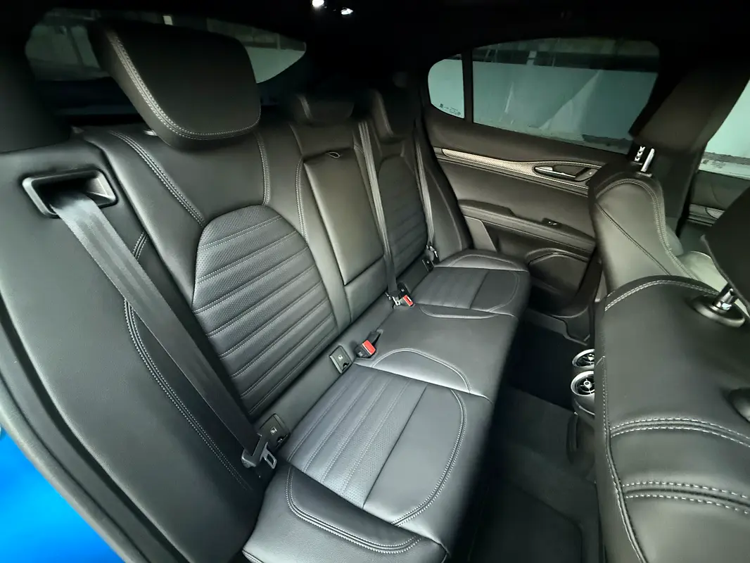 ALFA ROMEO Stelvio Quadrifoglio 2024 - photo 11 - Import Émirats | International Cars