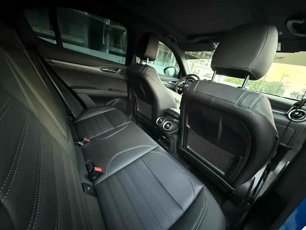 ALFA ROMEO Stelvio Quadrifoglio 2024 - photo 12 - Import Émirats | International Cars