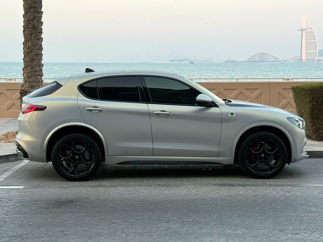 ALFA ROMEO Stelvio Quadrifoglio 2024 - photo 8 - Import Émirats | International Cars