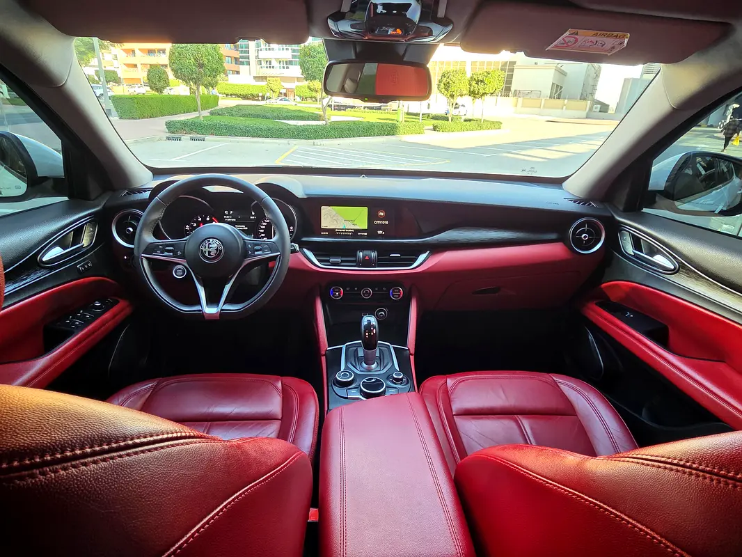 ALFA ROMEO Stelvio Super 2019 - photo 12 - Import Émirats | International Cars