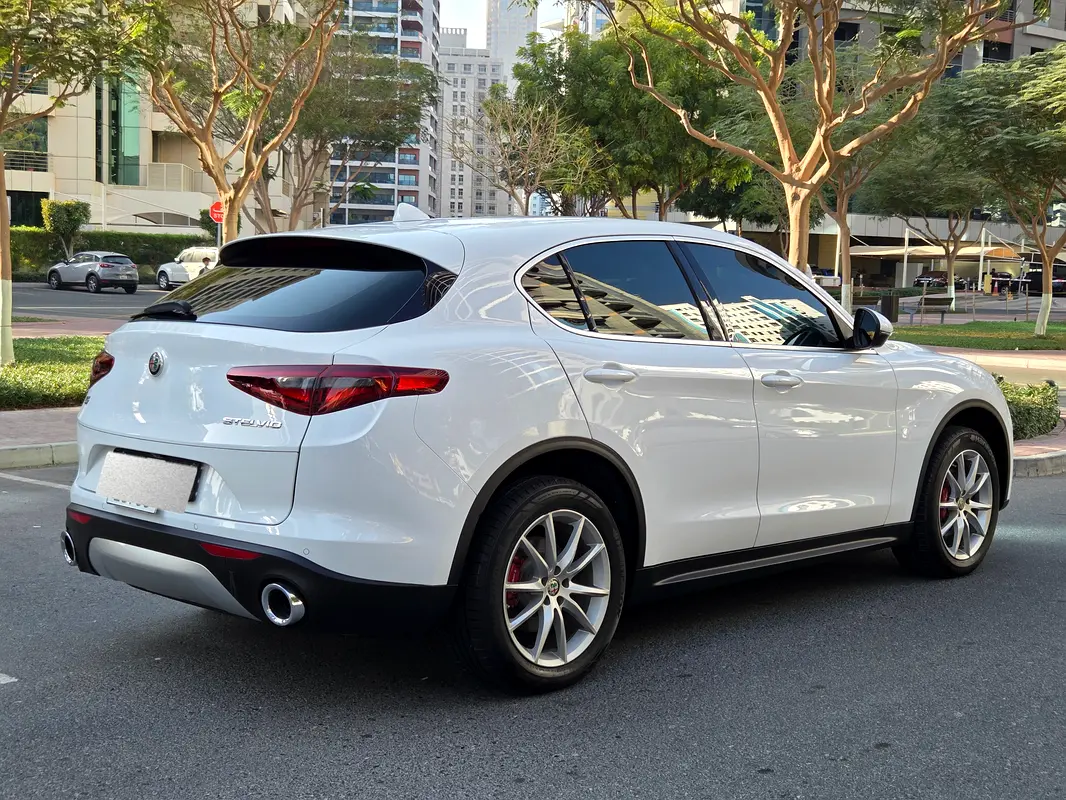 ALFA ROMEO Stelvio Super 2019 - photo 5 - Import Émirats | International Cars