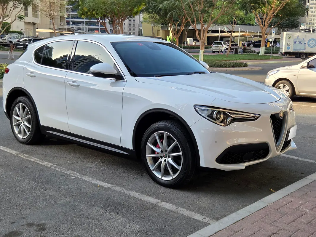 ALFA ROMEO Stelvio Super 2019 - photo 6 - Import Émirats | International Cars