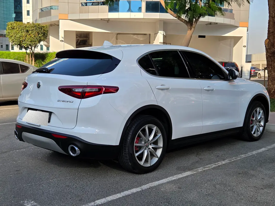 ALFA ROMEO Stelvio Super 2019 - photo 8 - Import Émirats | International Cars