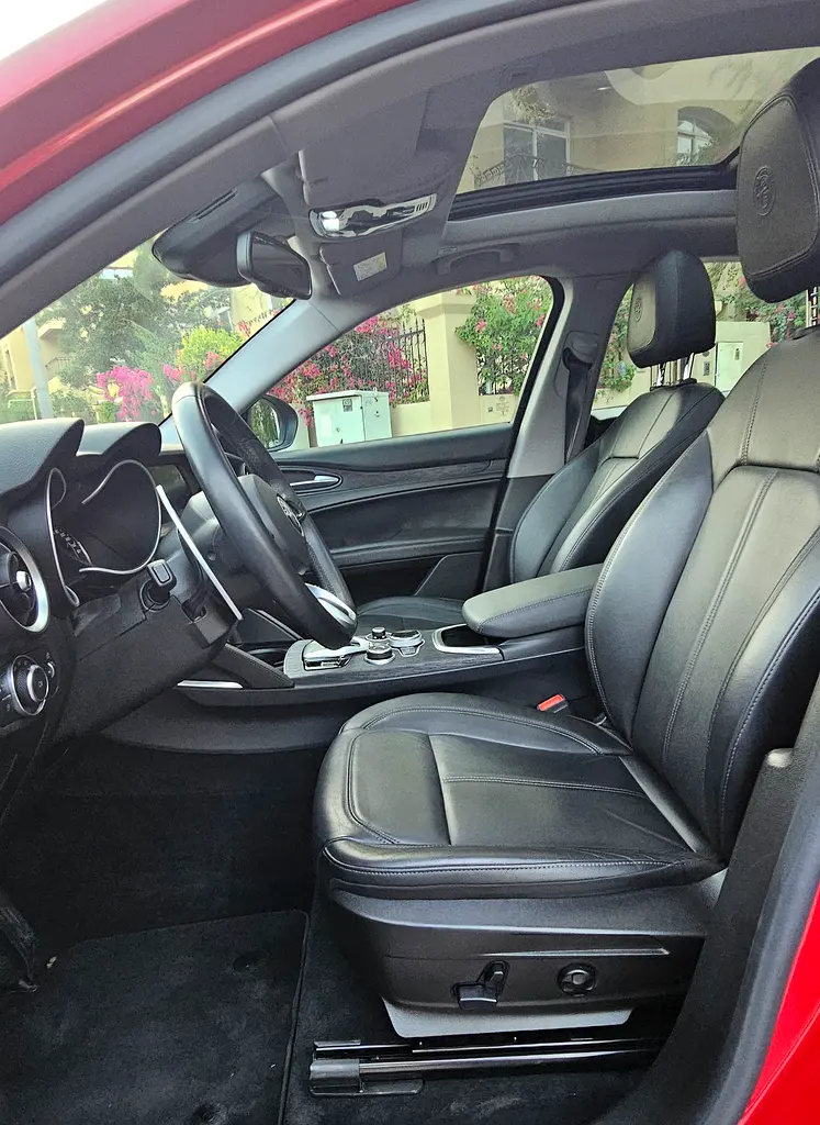 ALFA ROMEO Stelvio Super 2020 - photo 12 - Import Émirats | International Cars