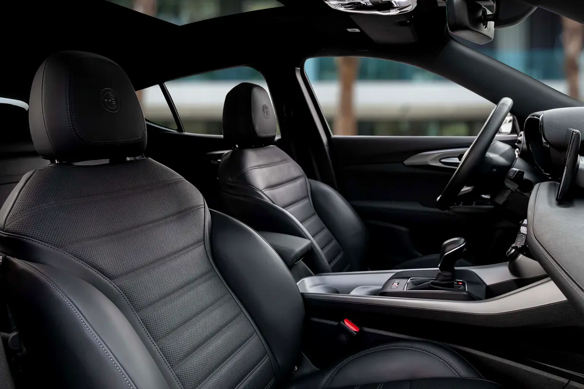 ALFA ROMEO Tonale Veloce 2024 - photo 11 - Import Émirats | International Cars