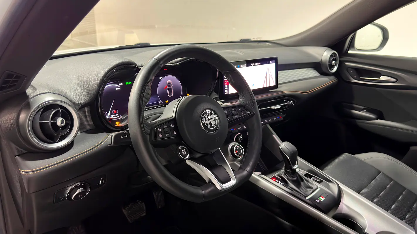 ALFA ROMEO Tonale Other 2024 - photo 10 - Import Émirats | International Cars