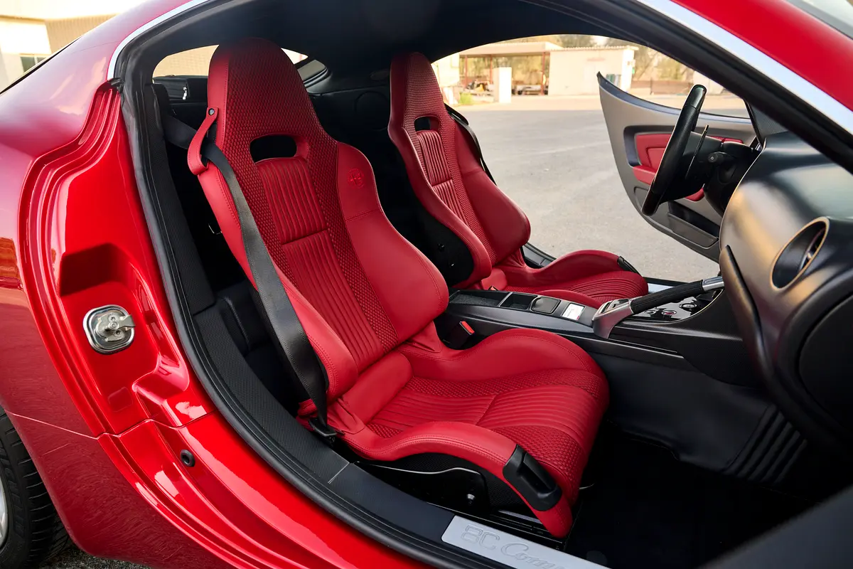 ALFA ROMEO 8C Competizione 2009 - photo 12 - Import Émirats | International Cars