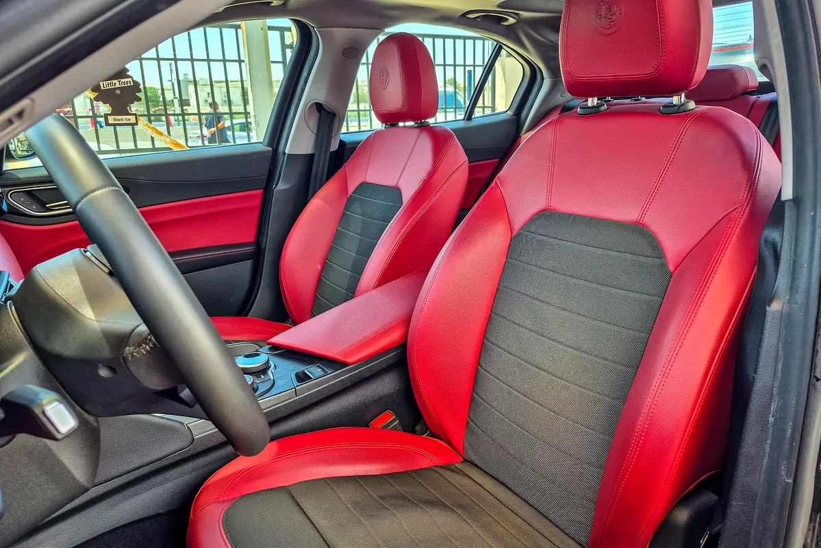 ALFA ROMEO Giulia Super 2018 - photo 11 - Import Émirats | International Cars