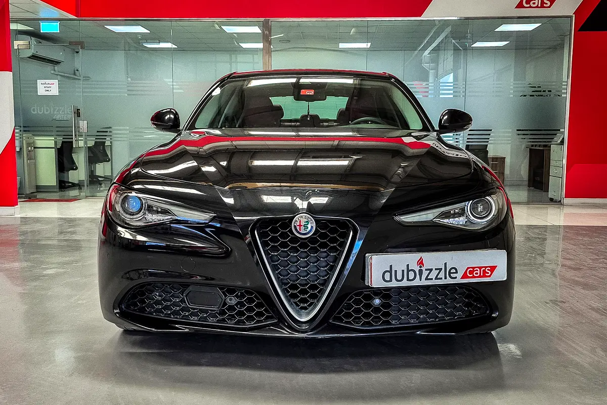 ALFA ROMEO Giulia Super 2018 - photo 2 - Import Émirats | International Cars
