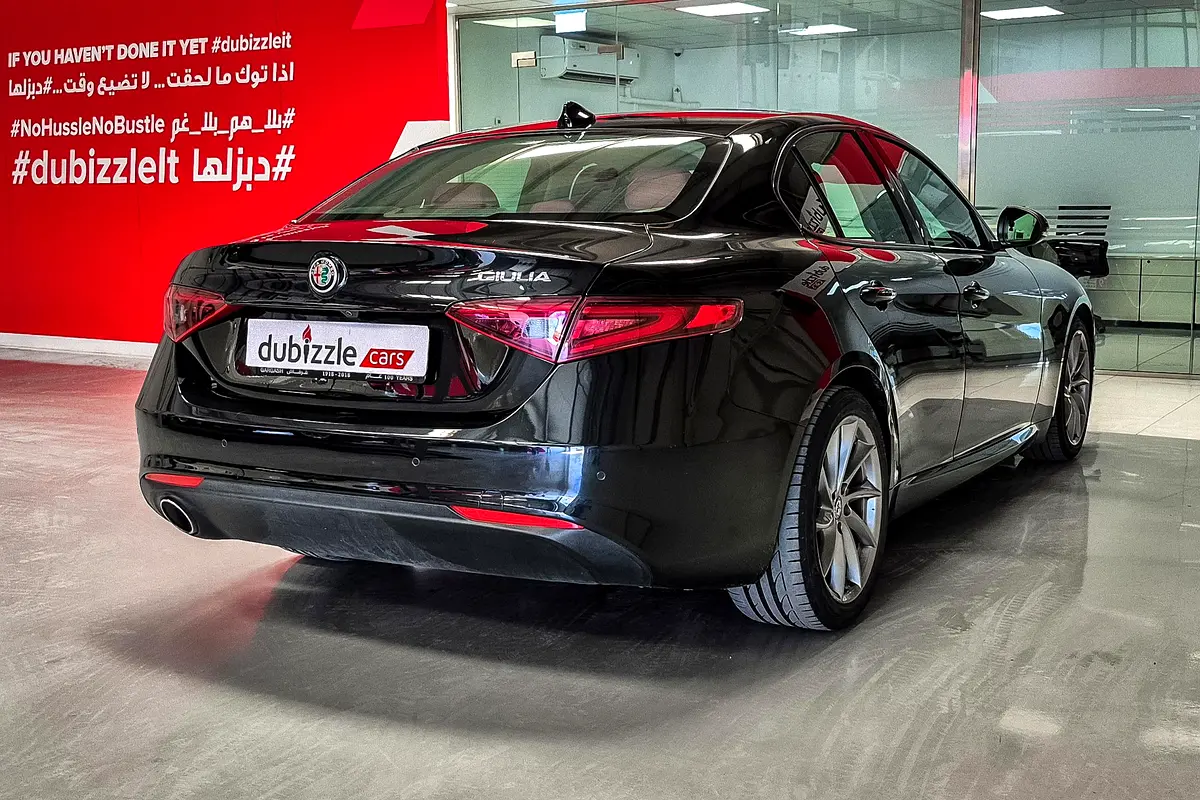 ALFA ROMEO Giulia Super 2018 - photo 6 - Import Émirats | International Cars