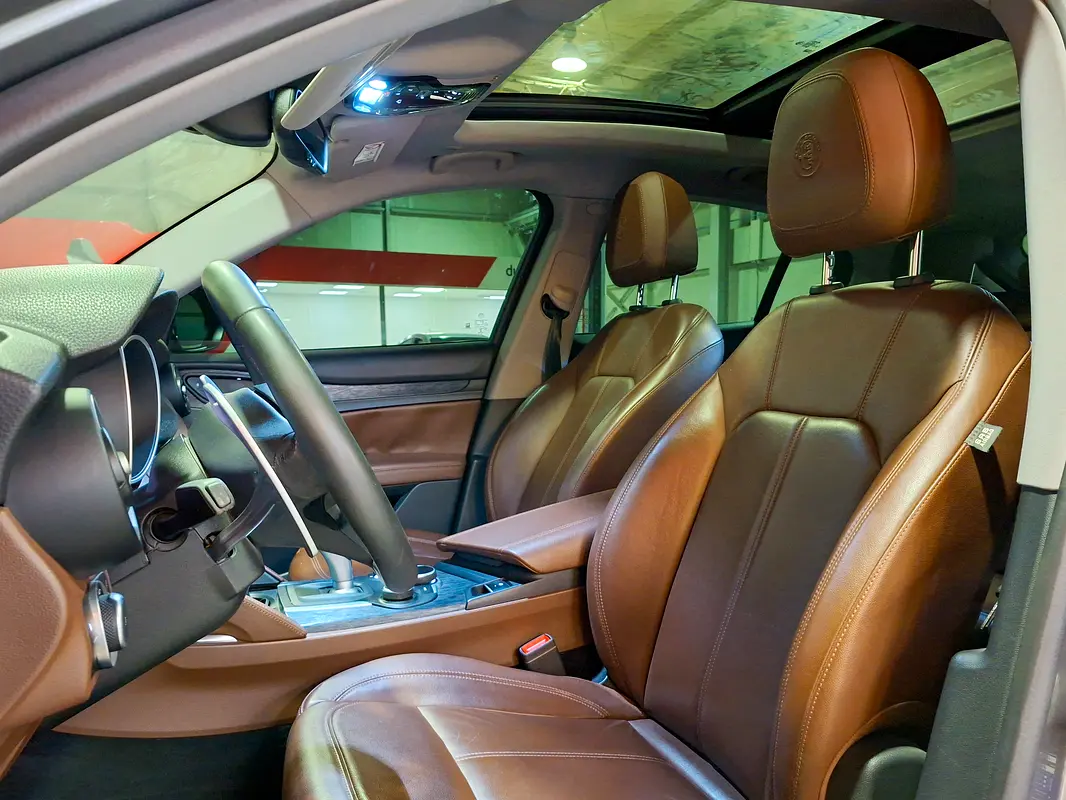 ALFA ROMEO Stelvio Super 2020 - photo 12 - Import Émirats | International Cars