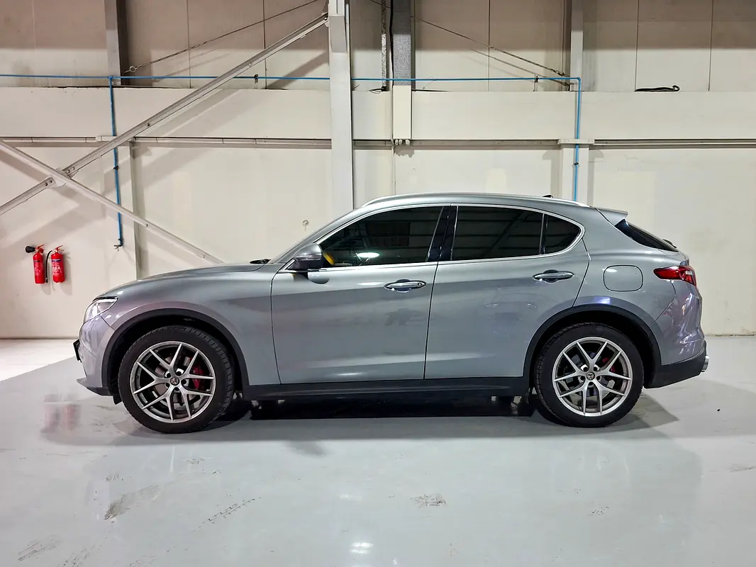 ALFA ROMEO Stelvio Super 2020 - photo 5 - Import Émirats | International Cars