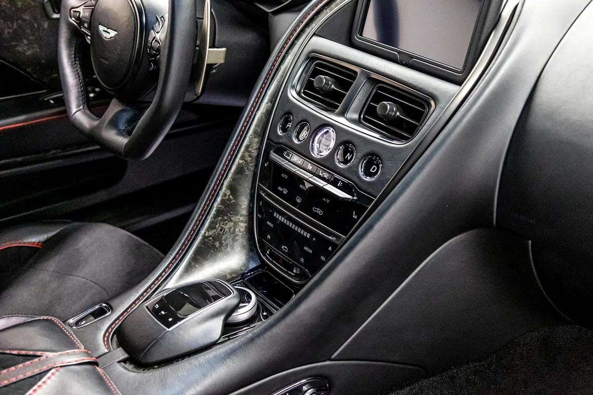 ASTON MARTIN DBS Other 2019 - photo 3 - Import Émirats | International Cars