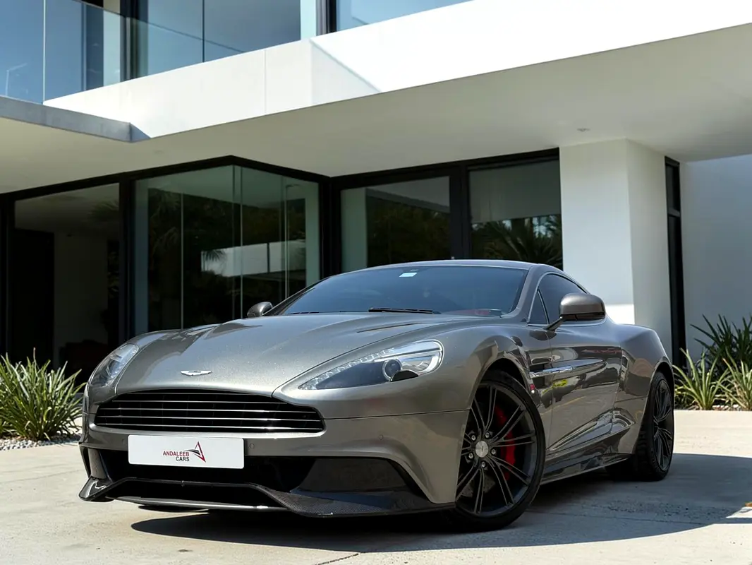 ASTON MARTIN Vanquish Carbon Black 2014