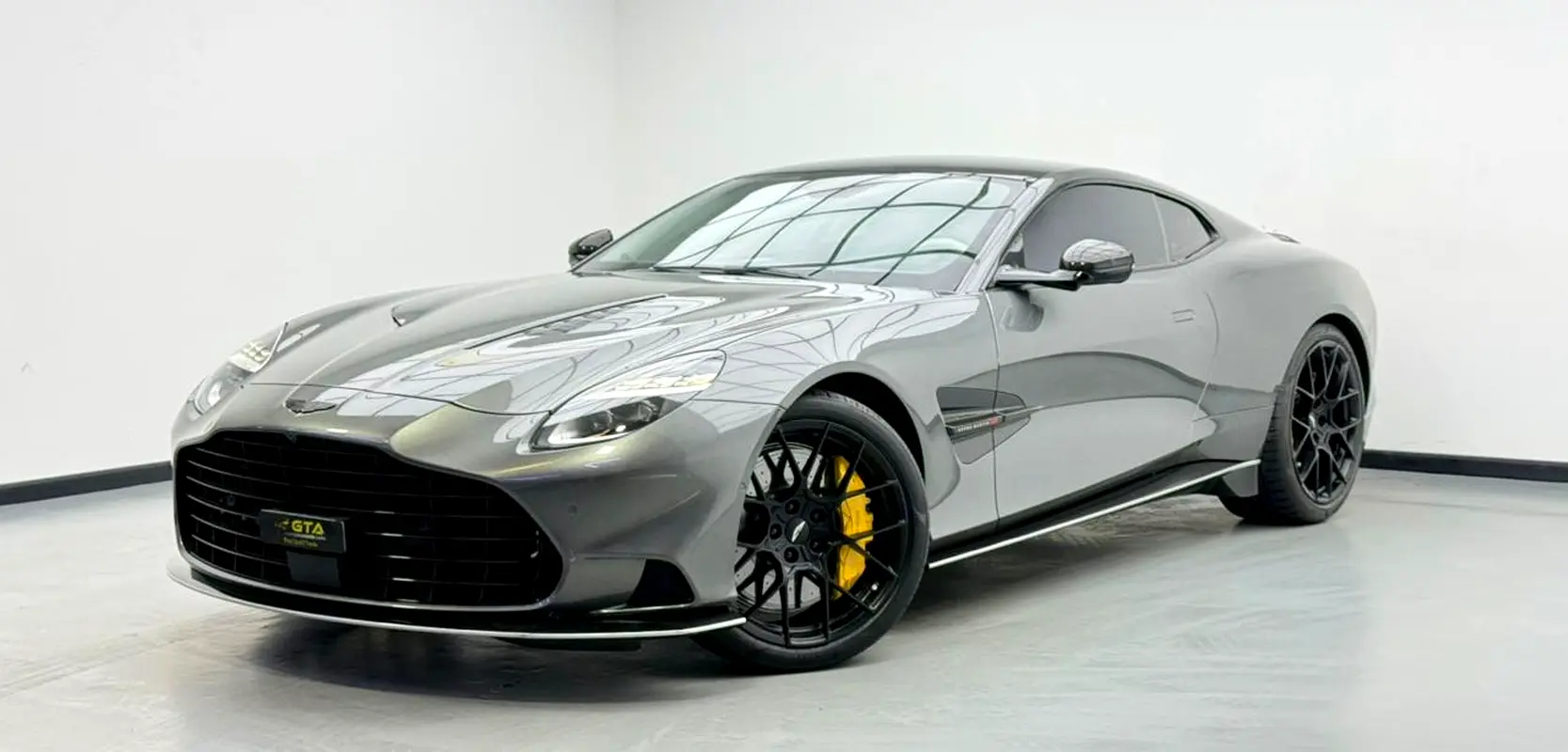 ASTON MARTIN Vanquish Standard 2025
