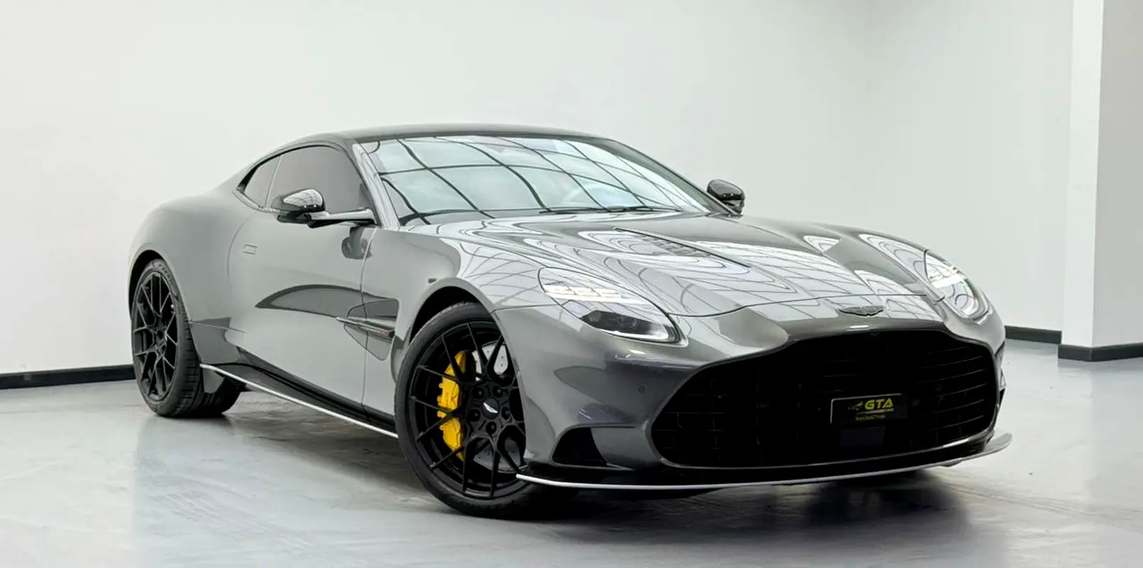 ASTON MARTIN Vanquish Standard 2025 - photo 3 - Import Émirats | International Cars