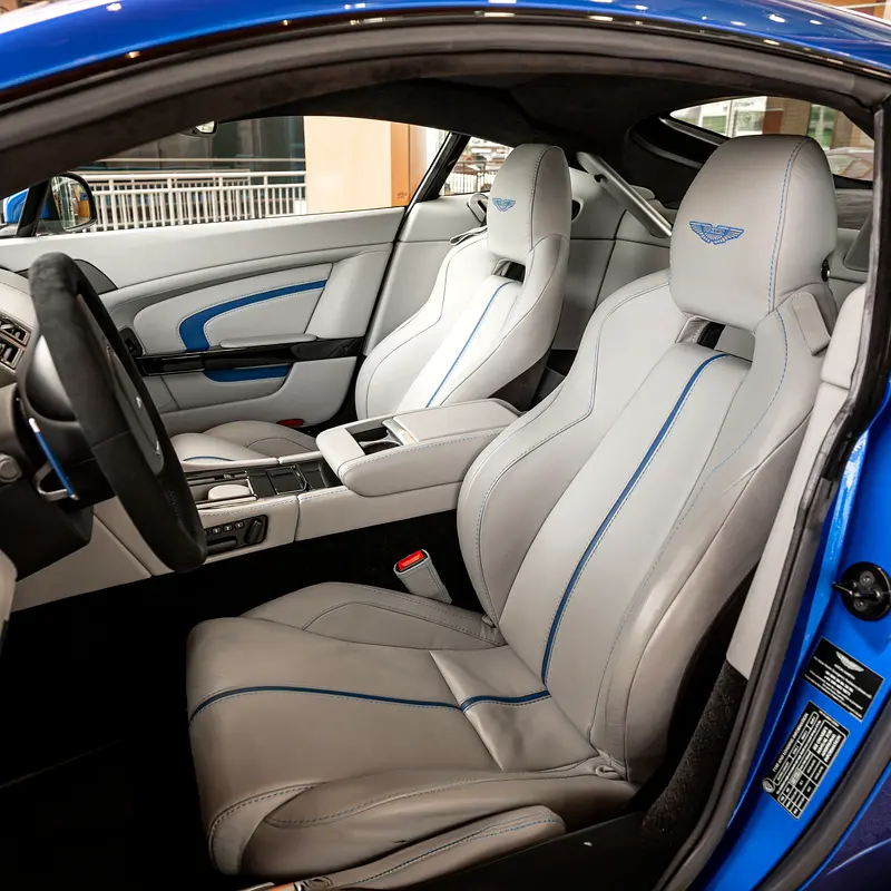 ASTON MARTIN Vantage S 2015 - photo 8 - Import Émirats | International Cars