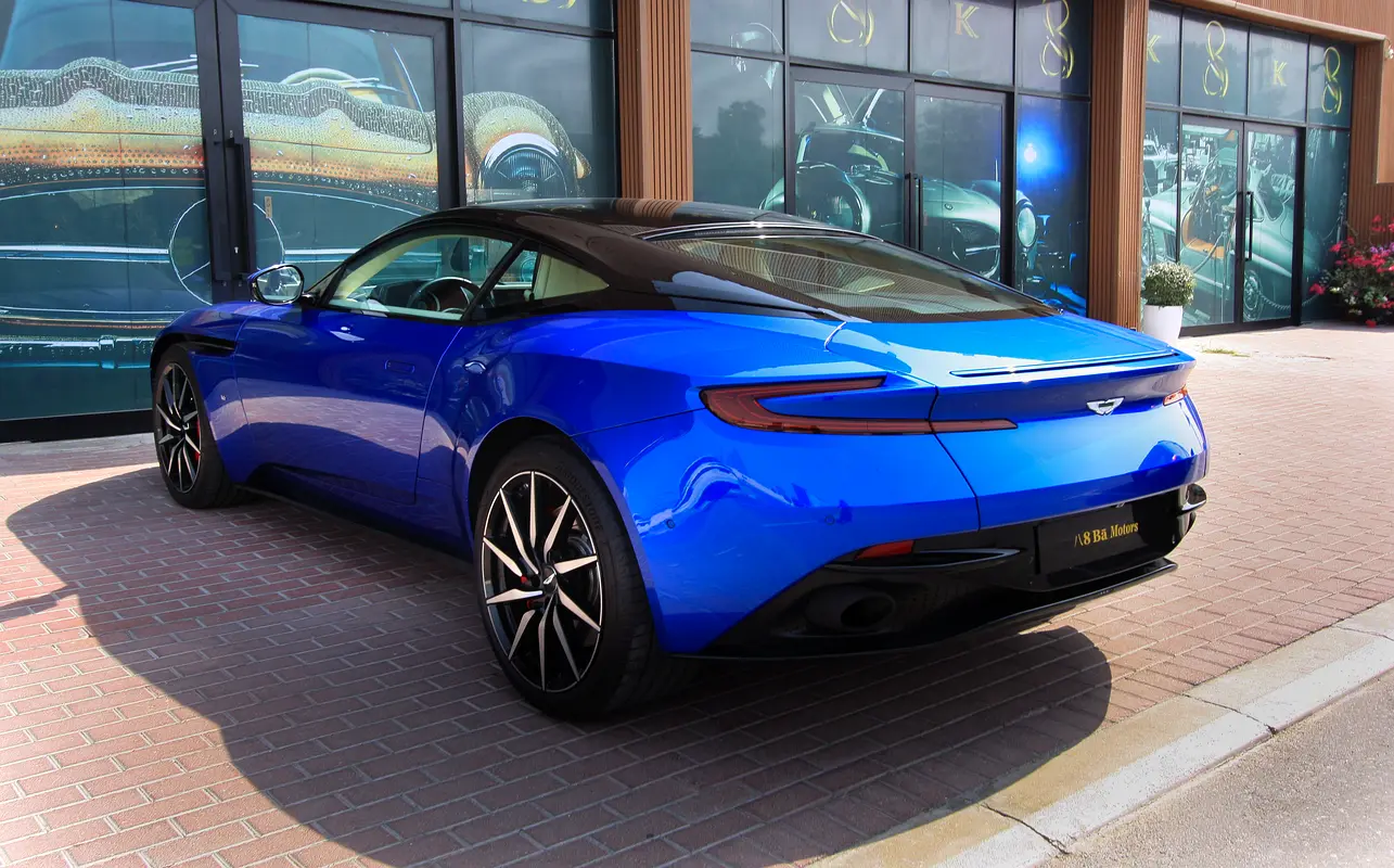 ASTON MARTIN DB11 V12 Coupe 2017 - photo 4 - Import Émirats | International Cars