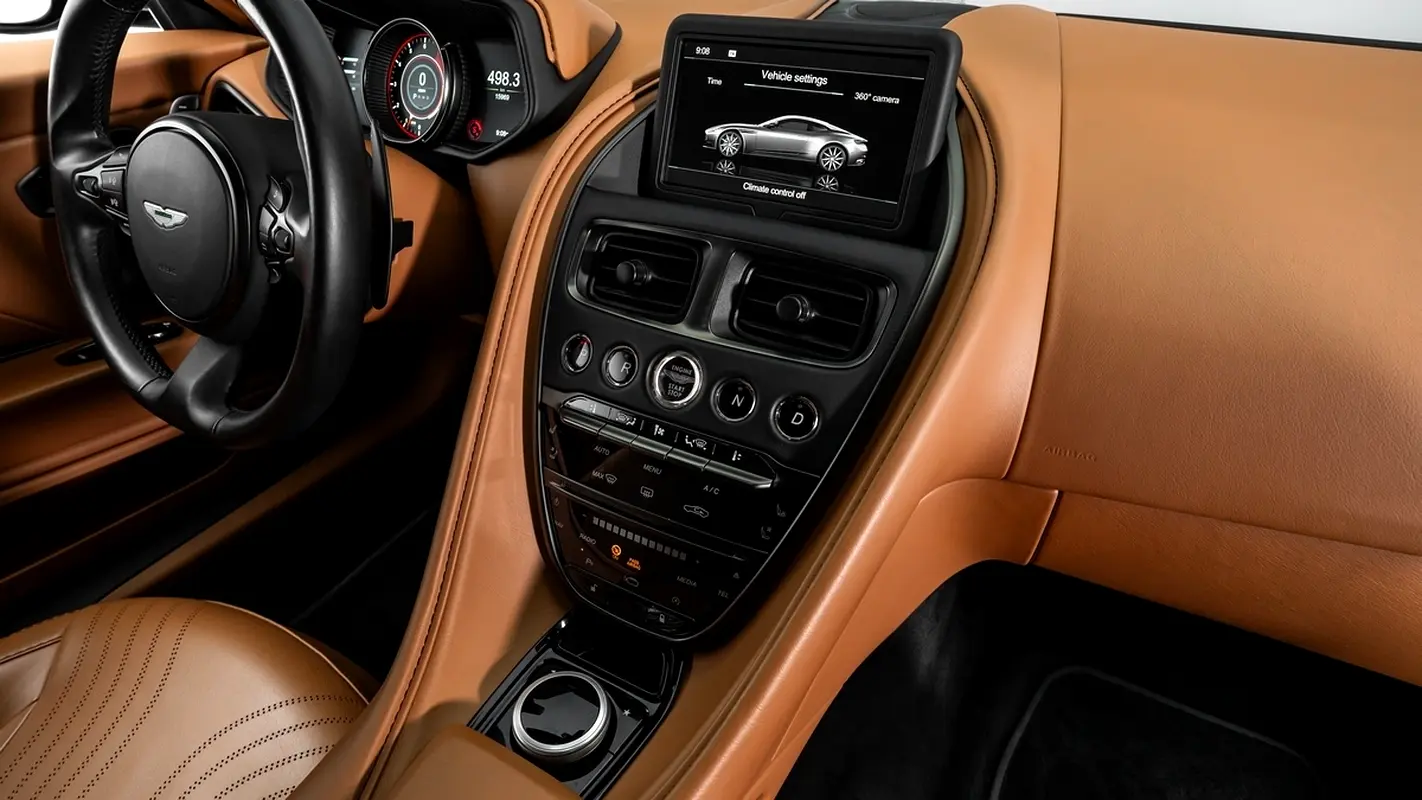 ASTON MARTIN DB11 V8 Coupe 2020 - photo 10 - Import Émirats | International Cars