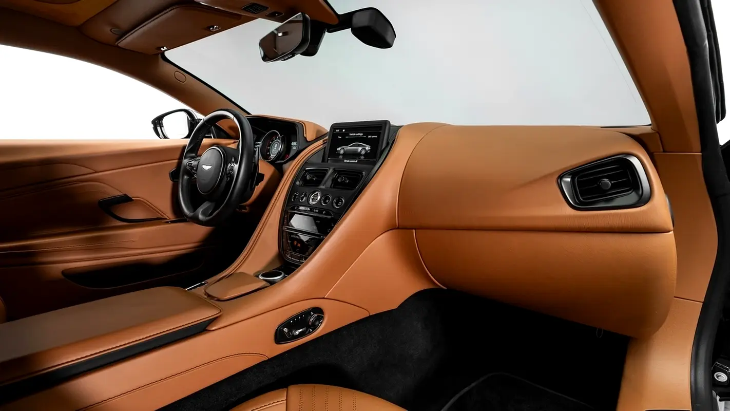 ASTON MARTIN DB11 V8 Coupe 2020 - photo 11 - Import Émirats | International Cars