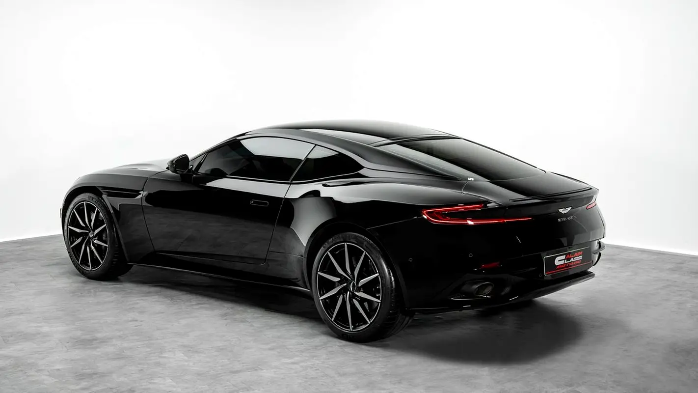 ASTON MARTIN DB11 V8 Coupe 2020 - photo 2 - Import Émirats | International Cars