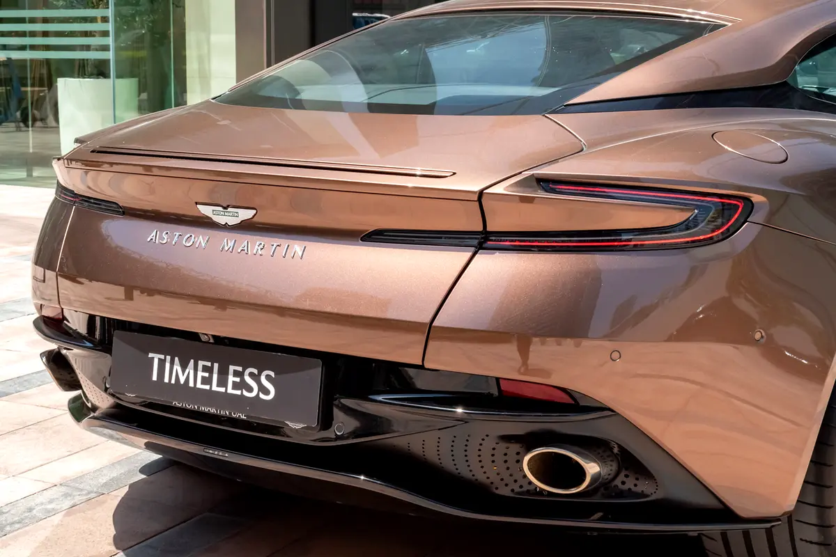 ASTON MARTIN DB12 Coupe 2024 - photo 4 - Import Émirats | International Cars