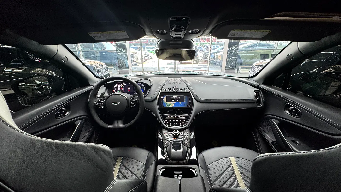 ASTON MARTIN DBX 707 2024 - photo 9 - Import Émirats | International Cars