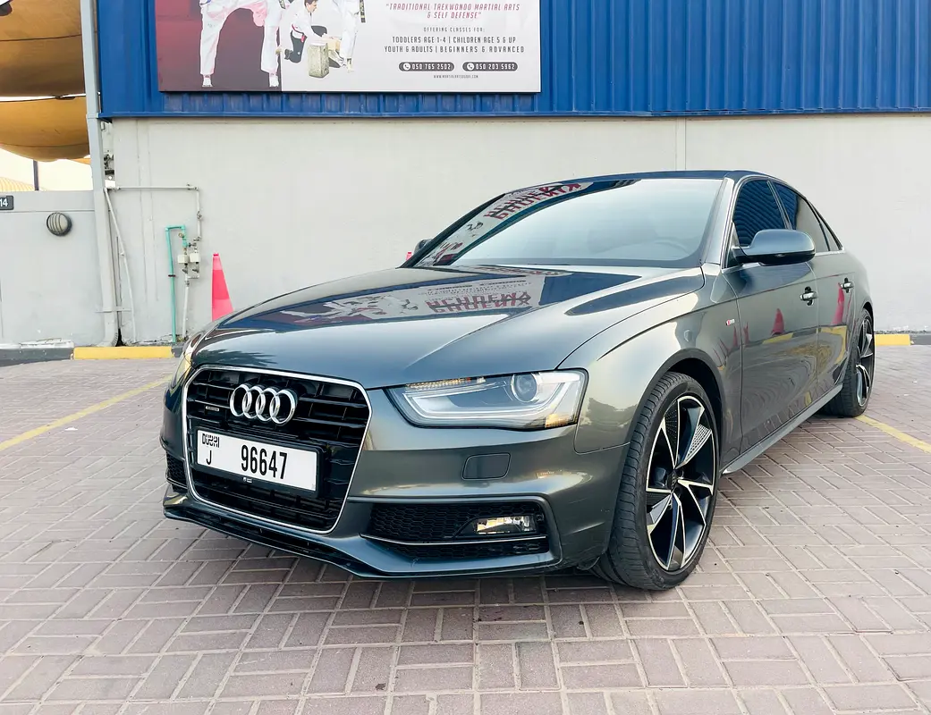 AUDI A4 2.0 TFSI Quattro S 2013 - photo 2 - Import Émirats | International Cars