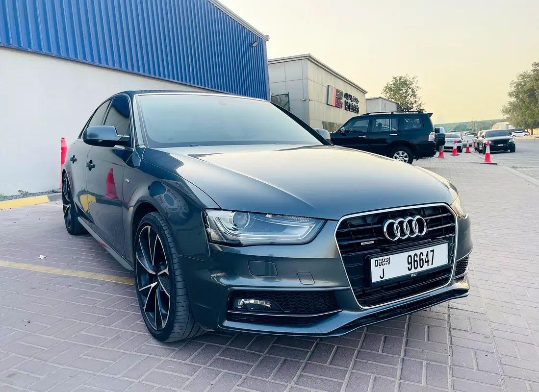 AUDI A4 2.0 TFSI Quattro S 2013 - photo 3 - Import Émirats | International Cars