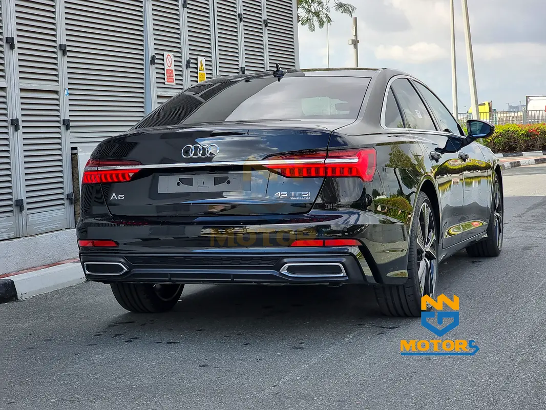 AUDI A6 35 TFSI 2022 - photo 4 - Import Émirats | International Cars