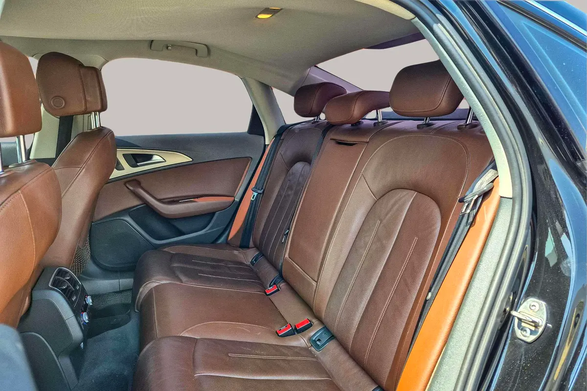 AUDI A6 35 TFSI 2016 - photo 12 - Import Émirats | International Cars