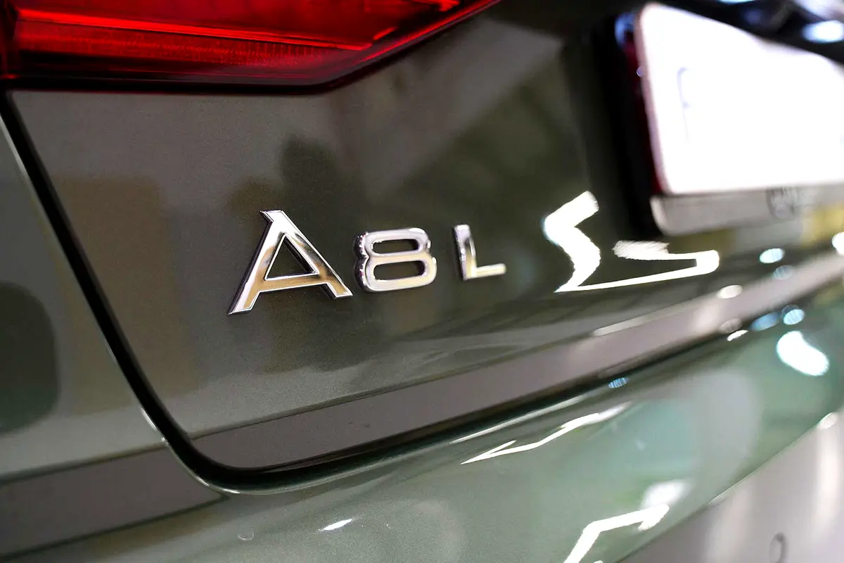 AUDI A8 55 TFSI Quattro 2023 - photo 10 - Import Émirats | International Cars