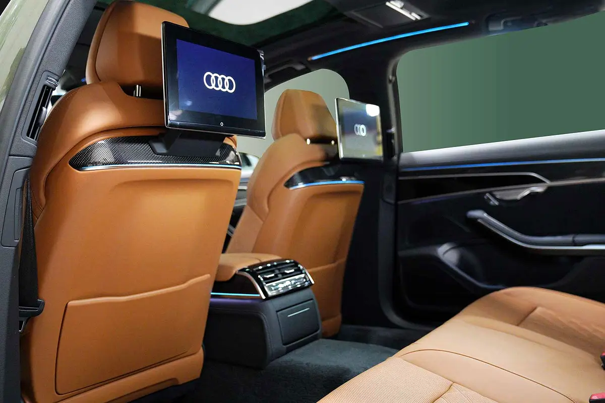 AUDI A8 55 TFSI Quattro 2023 - photo 8 - Import Émirats | International Cars