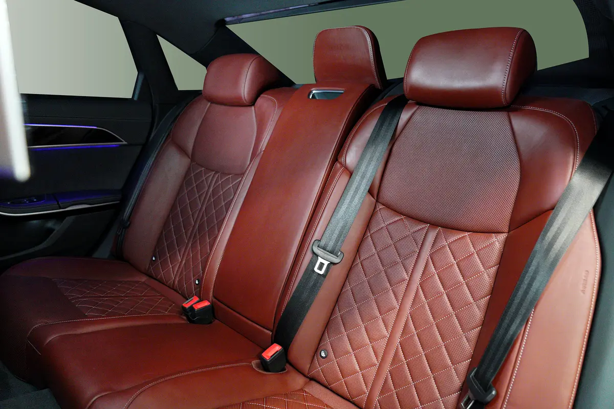 AUDI A8 55 TFSI Quattro 2023 - photo 7 - Import Émirats | International Cars