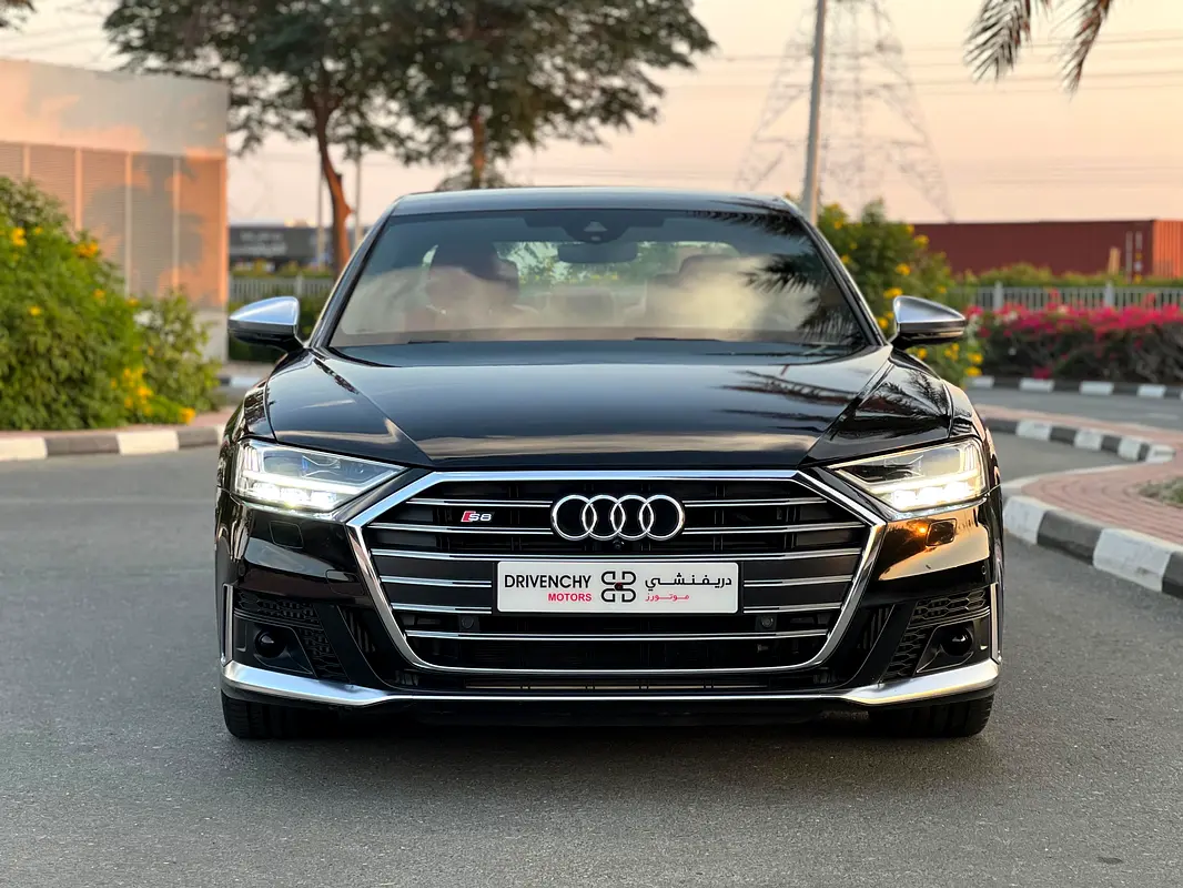 AUDI S8 4.0 TFSI quattro 2020 - photo 2 - Import Émirats | International Cars