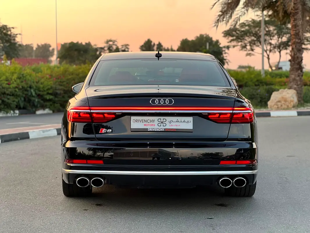 AUDI S8 4.0 TFSI quattro 2020 - photo 5 - Import Émirats | International Cars