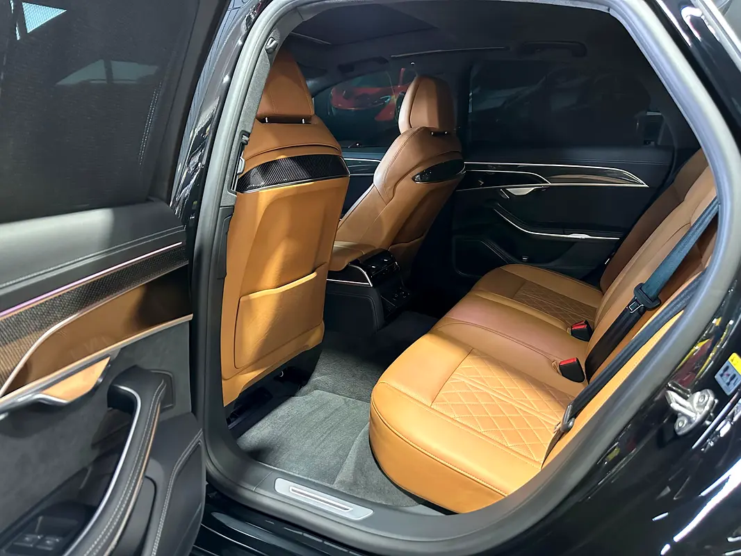 AUDI S8 4.0 TFSI quattro 2022 - photo 5 - Import Émirats | International Cars