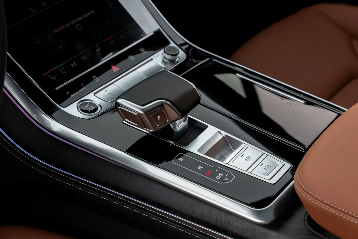 AUDI Q7 Other 2025 - photo 10 - Import Émirats | International Cars