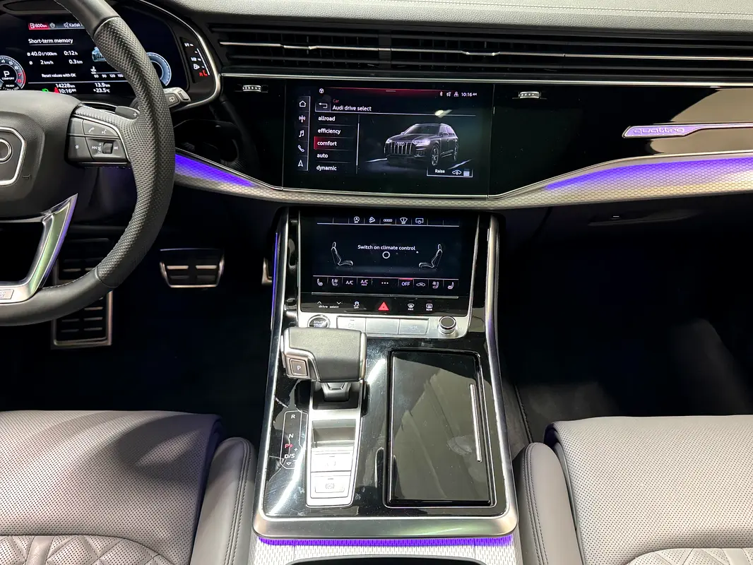 AUDI Q7 55 TFSI quattro 2024 - photo 12 - Import Émirats | International Cars